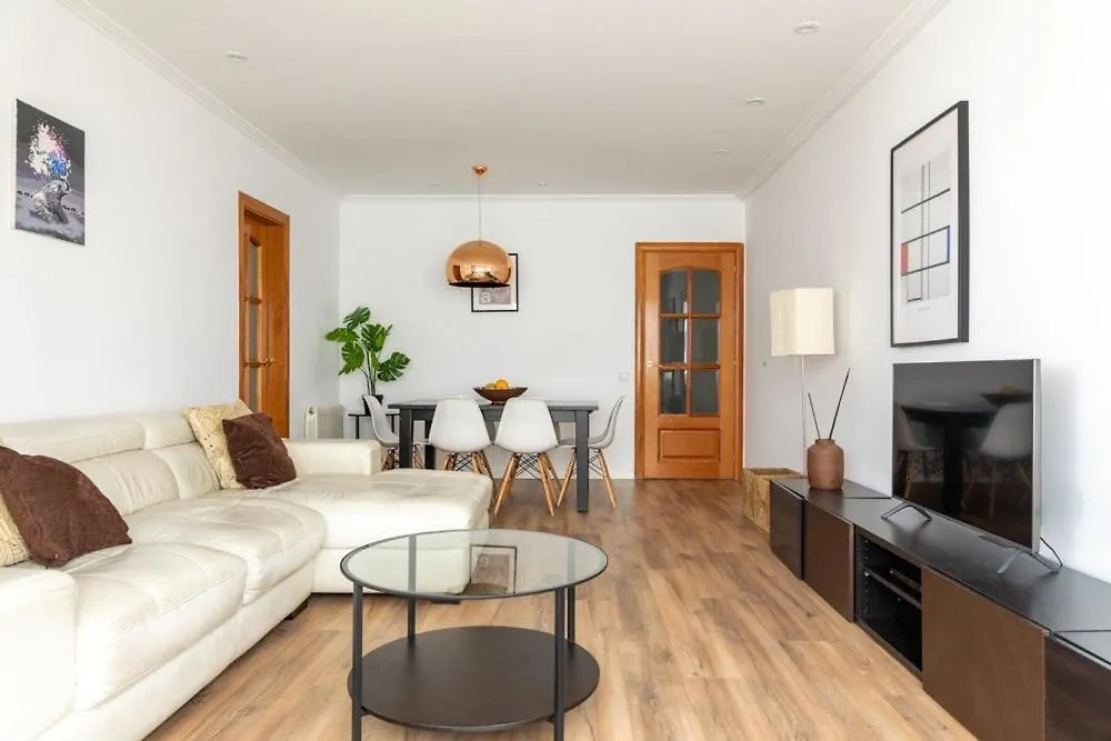 Sagrada Familia Views, Big And Bright Apartment Barcellona